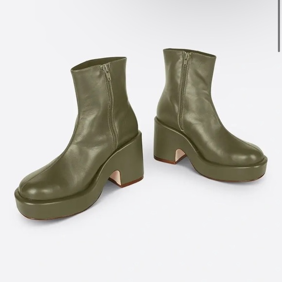 Intentionally Blank Maria Platform Ankle Boot - Picture 1 of 5